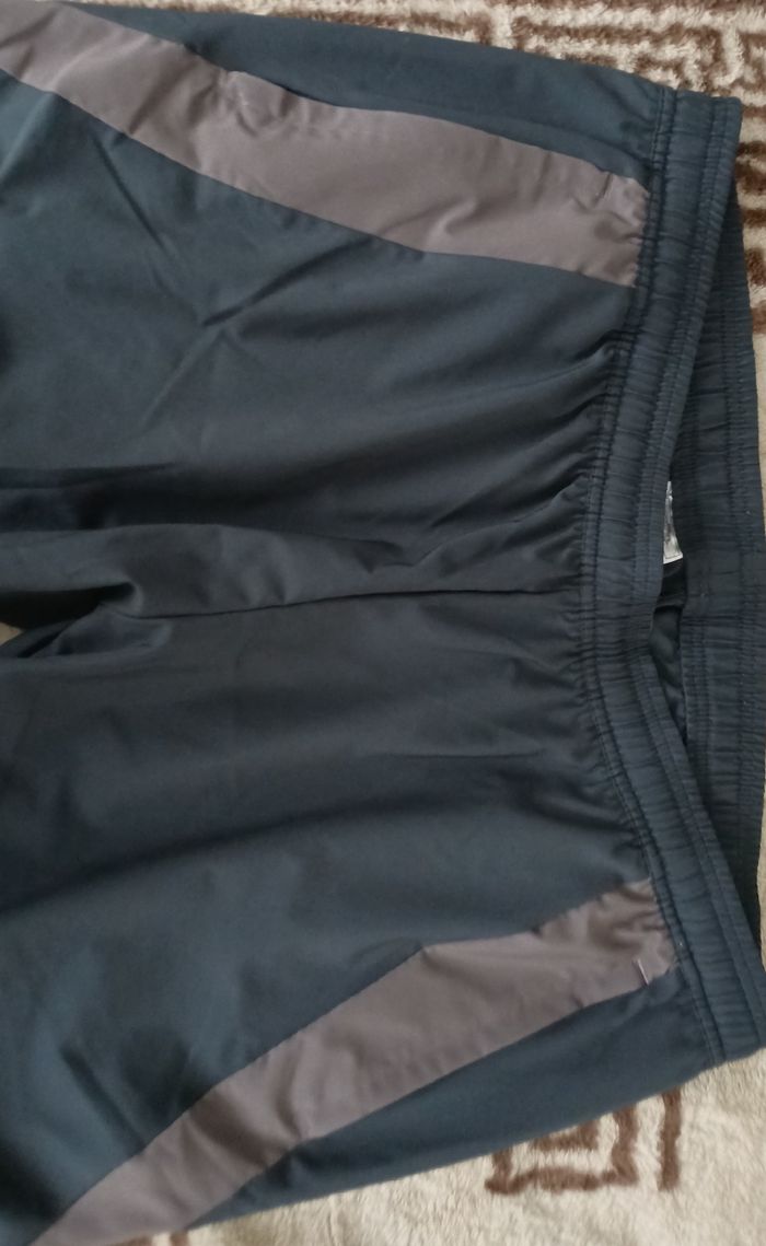 Pantalon présentation Real Madrid 2025 - photo numéro 7