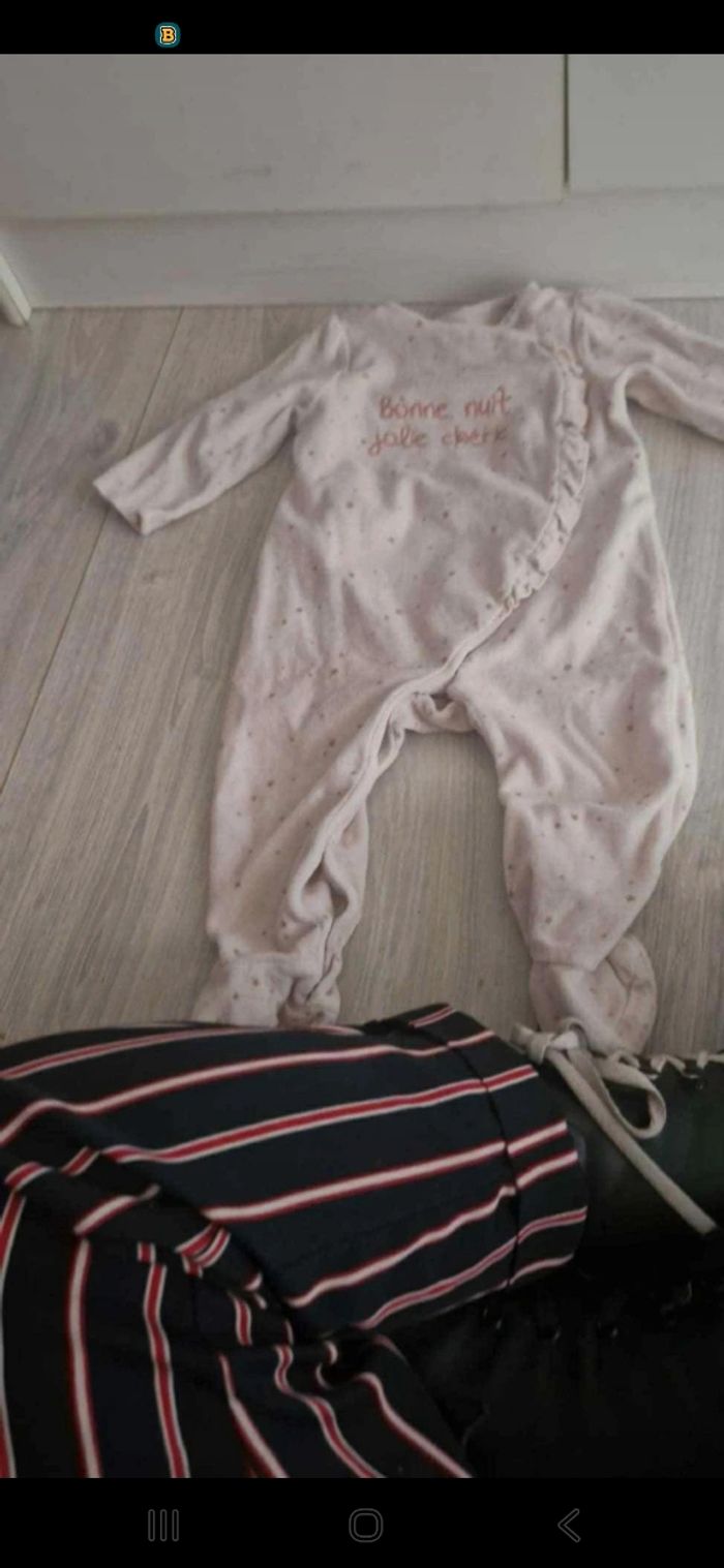 Lot affaire 18 mois fille - photo numéro 9