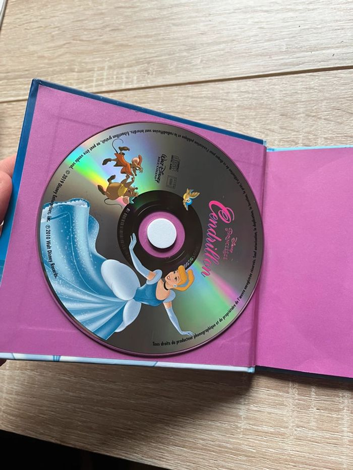 Livre Mon histoire à écouter Cendrillon - photo numéro 4