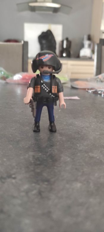 (D25) Playmobil aventurier