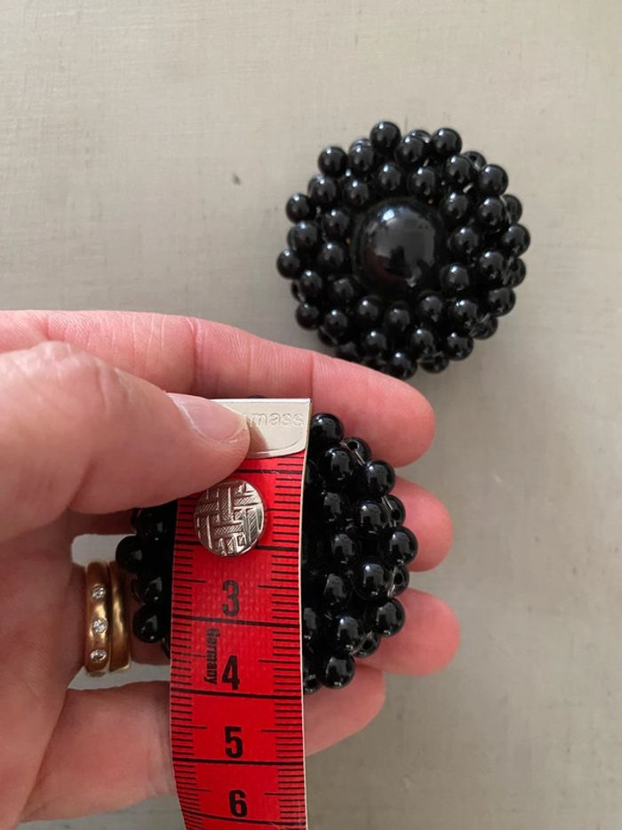 Boucles d’oreilles rondes vintage en perles noires - photo numéro 9