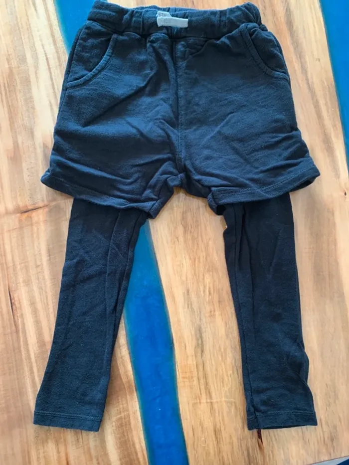 Pantalon short Zara taille 3/4 ans