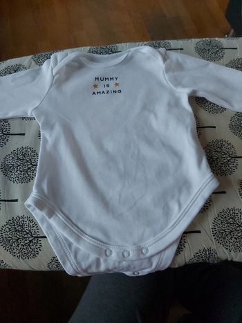 Body c&a taille 62cm 3mois