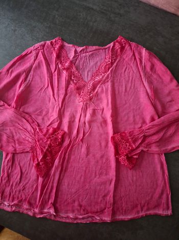 Haut rouleau dentelle rose neuf