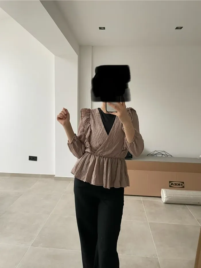 Blouse à volant