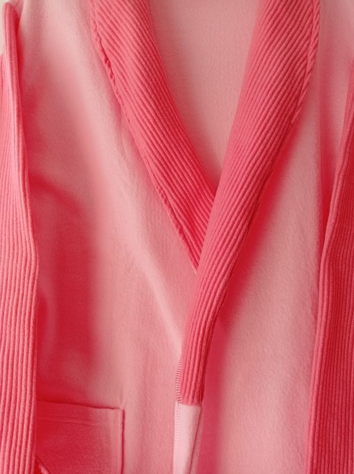 ROBE DE CHAMBRE LBP Rose. NEUVE. - photo numéro 5