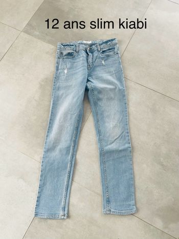 Jeans destroy 12 ans kiabi coupe slim comme neuf
