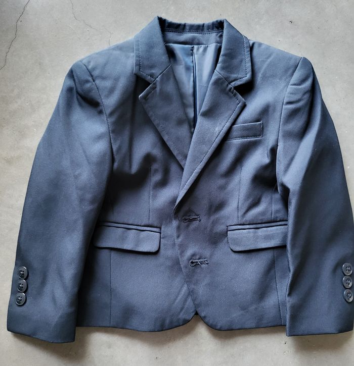 veston et chemise 3 ans - photo numéro 3