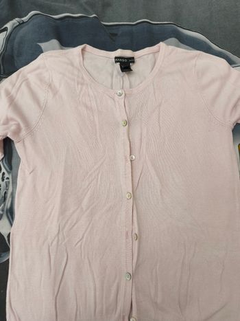 Je vends 4 gilet pour femme 