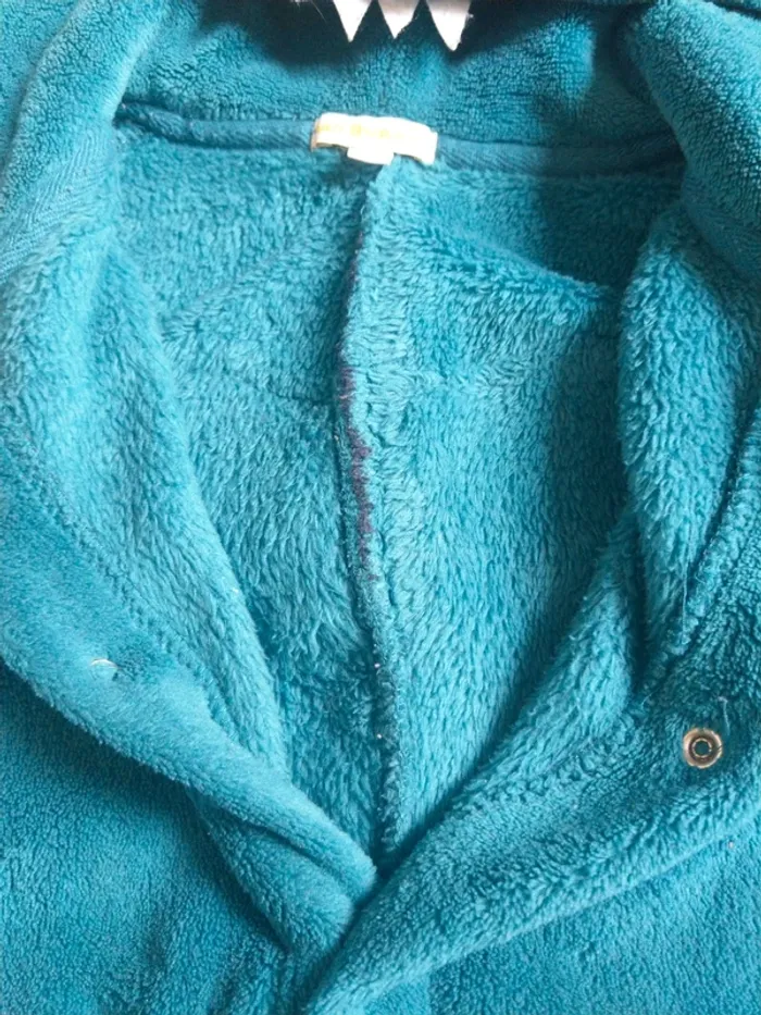 Robe de chambre/peignoir Vertbaudet dragon taille 5 ans / 110cm - photo numéro 6