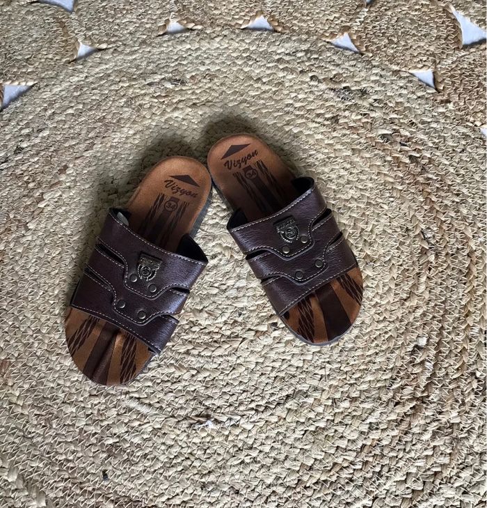 Sandale garçon taille 34 marron marque Vizyon