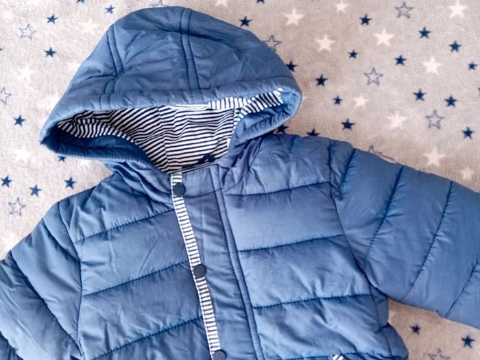 Doudoune Okaïdi taille 18 mois en très bon état - photo numéro 2