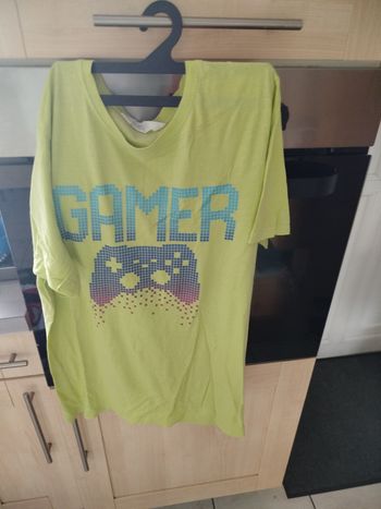 Tee shirt