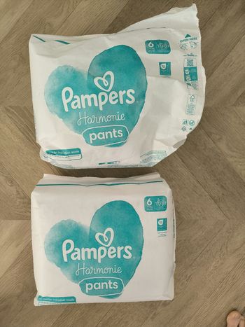 Lot de 48 pants Pampers harmonie taille 6