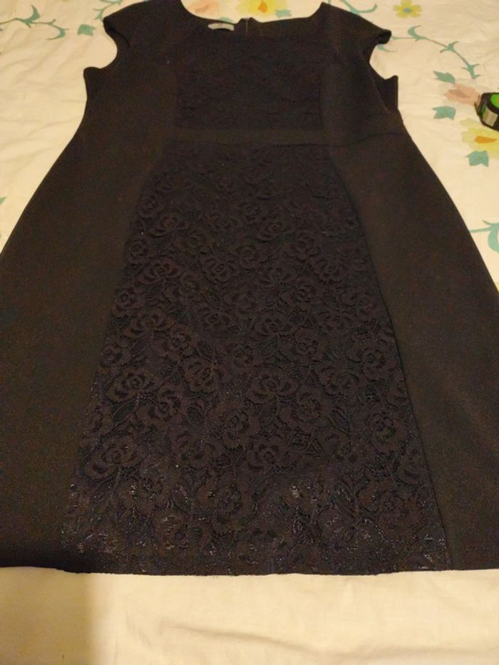 Robe noir chic - photo numéro 2