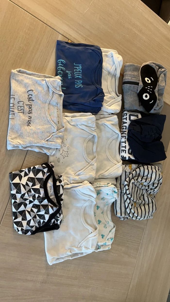 Lot de 66 vêtements garçon 24 mois - photo numéro 9