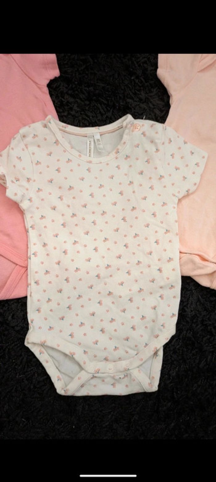 Lot 3 bodies fille 6m - photo numéro 2