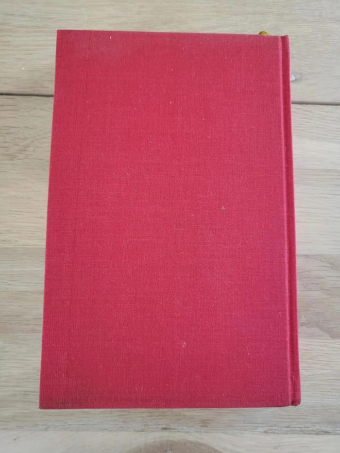 Livre La petite fille aux yeux sombres de Marcel Pagnol édition 1984 - photo numéro 6