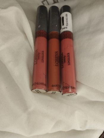 Lot de trois rouges a lèvres