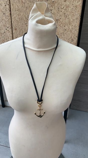 Collier ajustable encre cordon cuir
