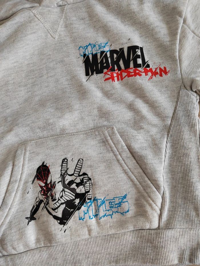 Sweat marvel - photo numéro 2