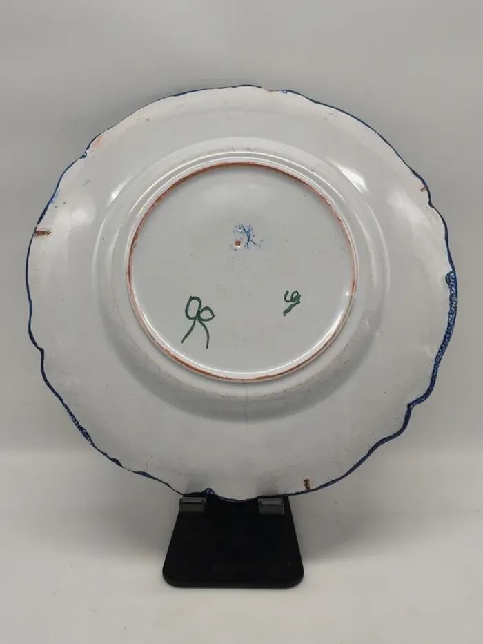 ancienne assiette en faience de nevers decor polychrome - photo numéro 3