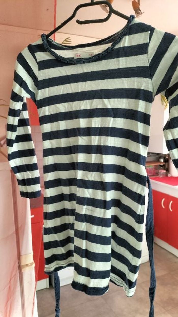 Robe col rond