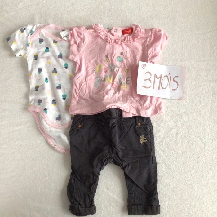 Ensemble fille 3 mois