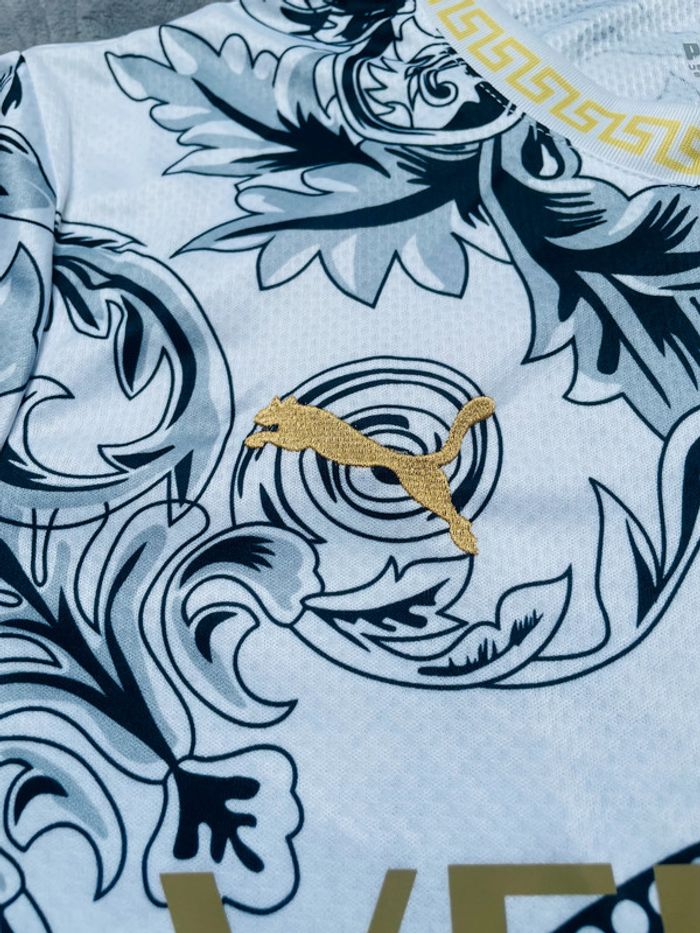 Maillot concept foot Italie blanc Versace taille S - photo numéro 5