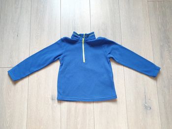 Pull polaire bleu. Garçon 5 ans. Marque Decathlon