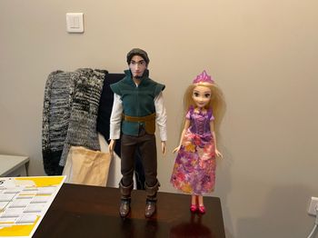 Poupée raiponce flynn rider disney