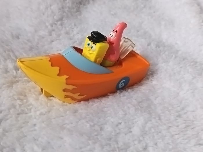 Figurine bob eponge et Patrick bateau Macdonald 2010 viacom - photo numéro 2