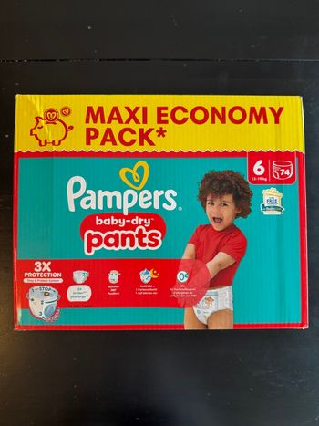 74 couches pampers pants taille 6