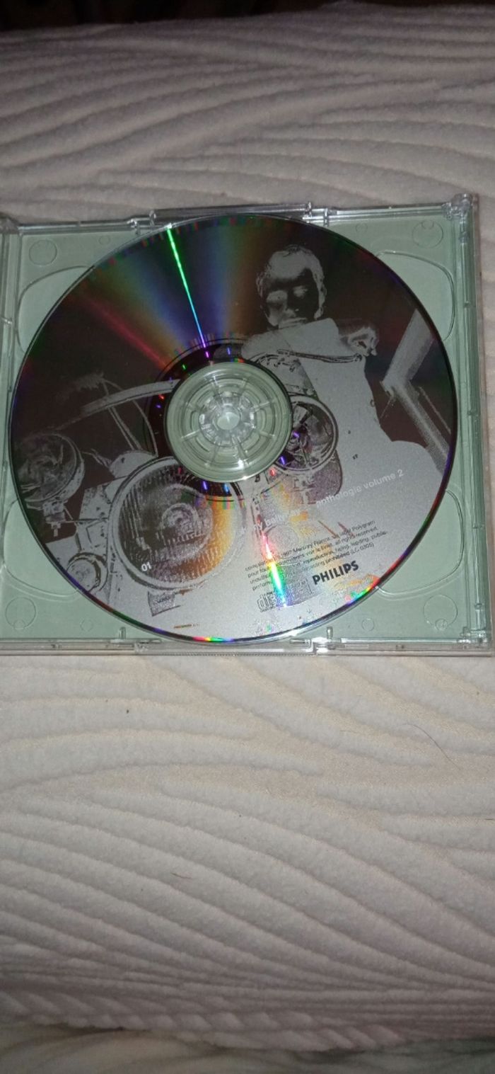 double  CD  johnny Hallyday ni - photo numéro 4