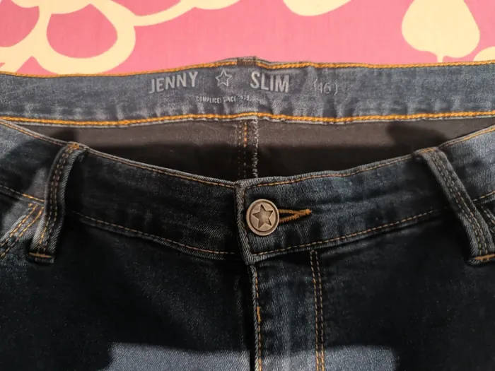 Jean slim taille 46 neuf - photo numéro 2