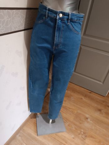 Jean femme Zara t 40