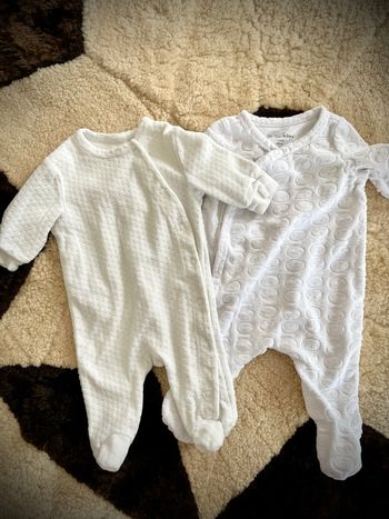 Lot 2 pyjama 1 mois