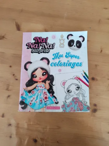 Coloriage Na Na Na surprise