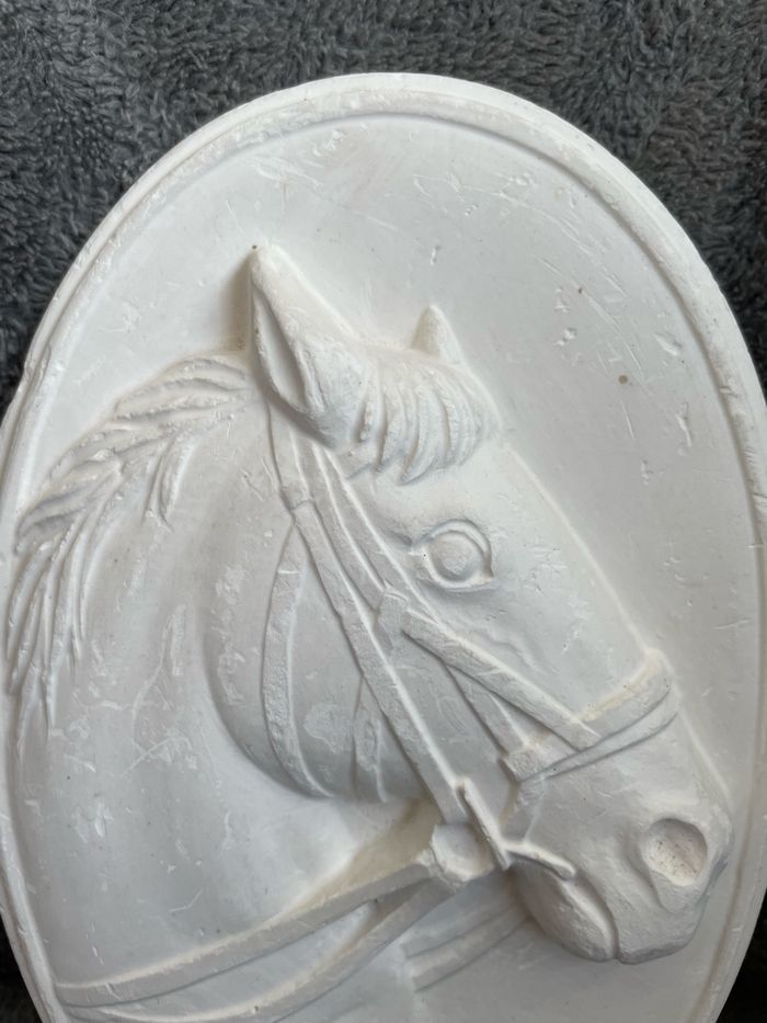 Médaillon en plâtre cheval espagnol vintage - photo numéro 2