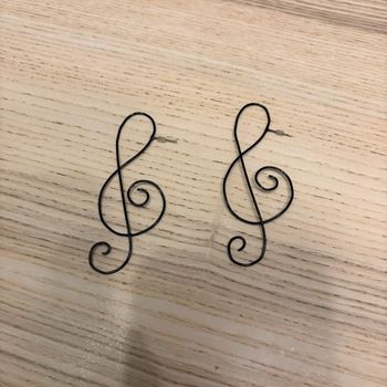 Boucles d’oreilles note de musique • noir 🌿