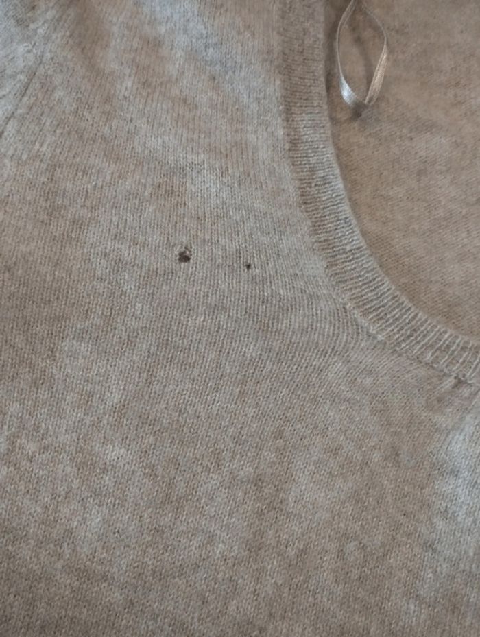Pull cachemire Etam troué - photo numéro 3