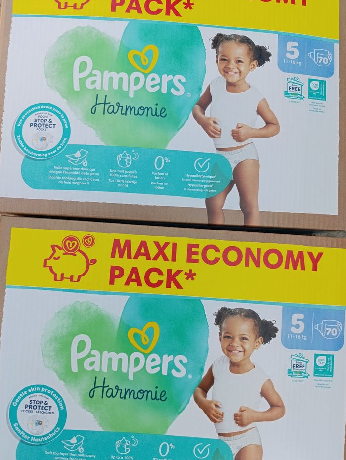 140 couches Pampers harmonie taille 5 - photo numéro 2