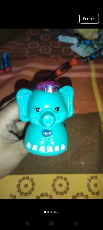 Trompette l'éléphant super chouette j27