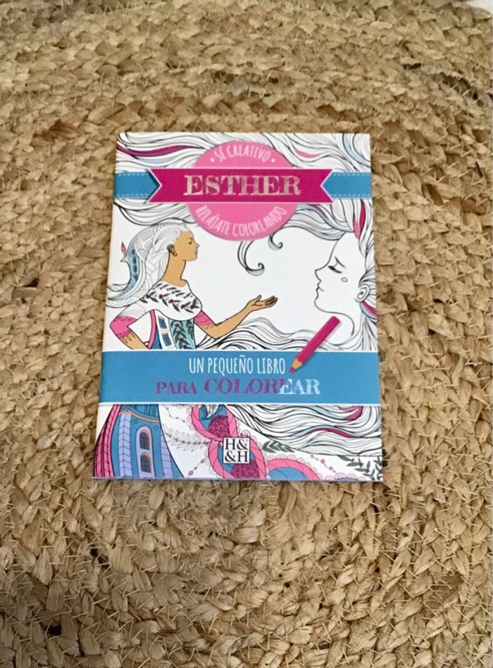 Mini livre 32 pages coloriages Esther