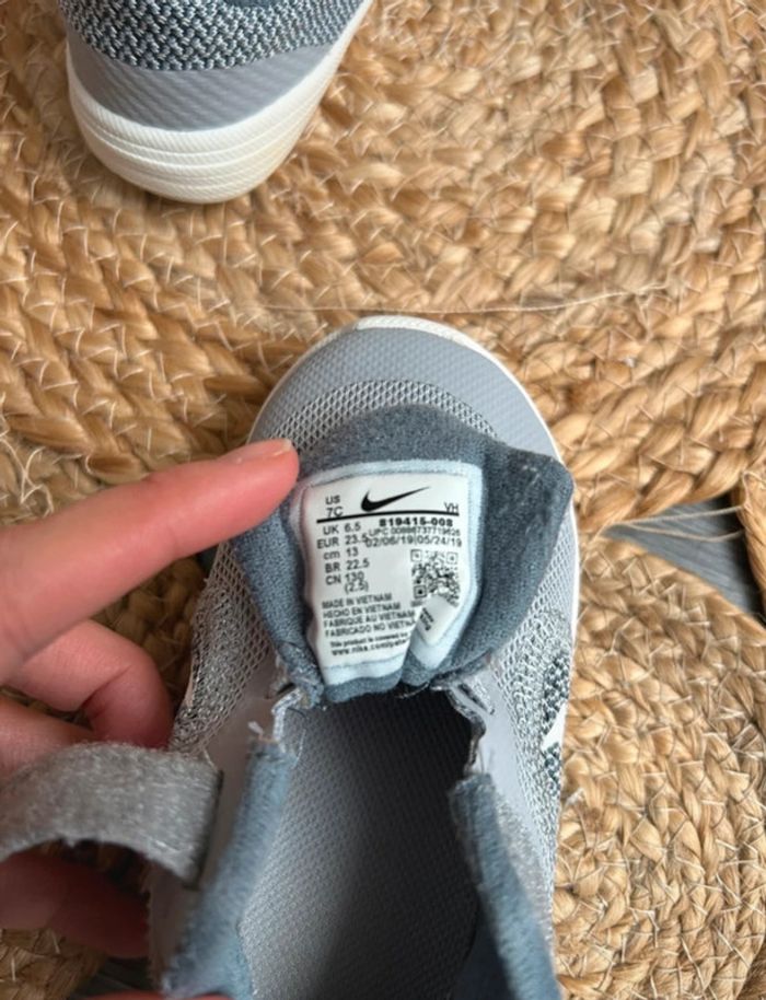 Baskets Nike pointure 23.5 - photo numéro 6
