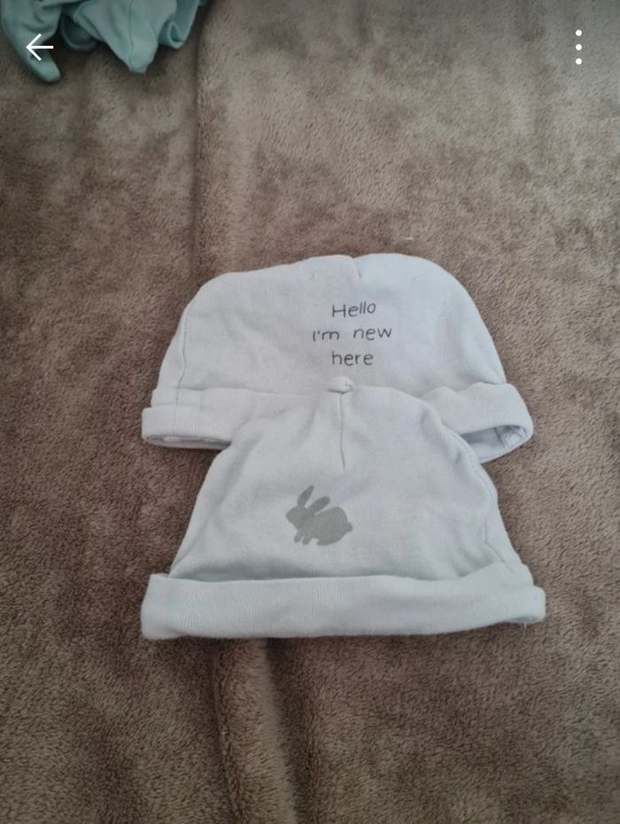 Lot 2 bonnets naissance