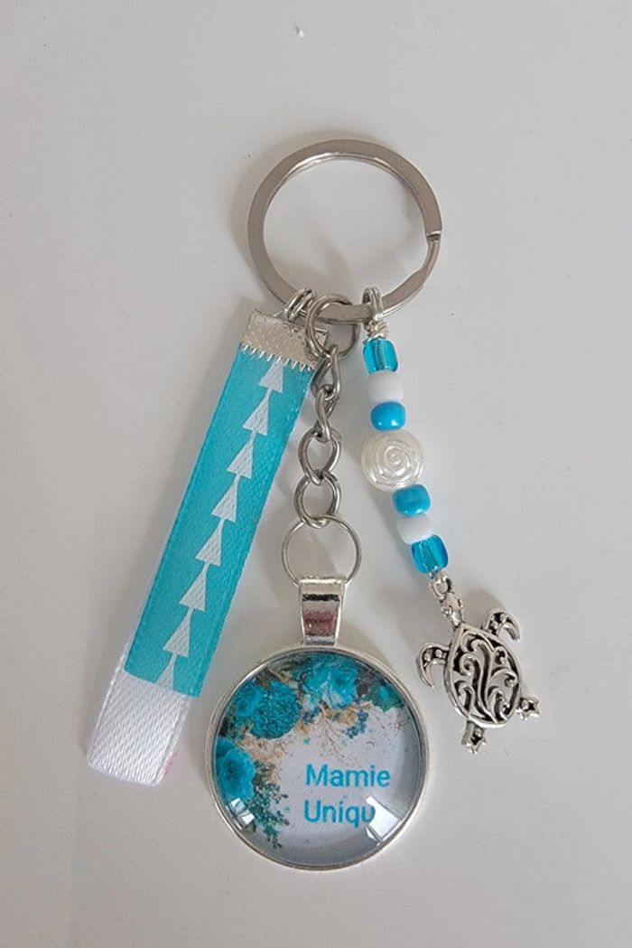 Cadeau mamie, porte clé message bijoux de sac " mamie unique "