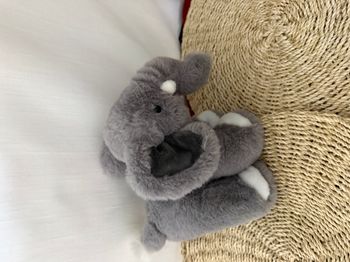 Éléphant gris debout - 24 cm gipsy