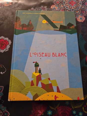 L'oiseau blanc