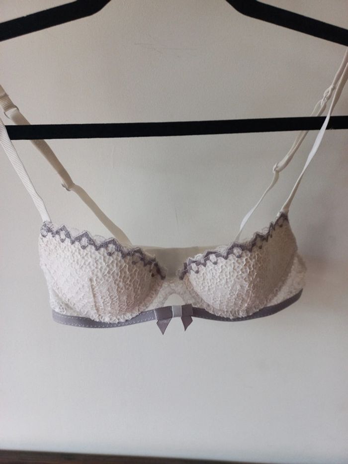 Soutien-gorge 85A